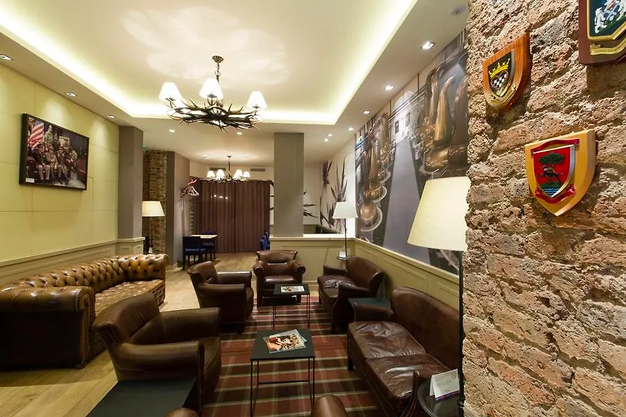 Hotel Brittany 3*