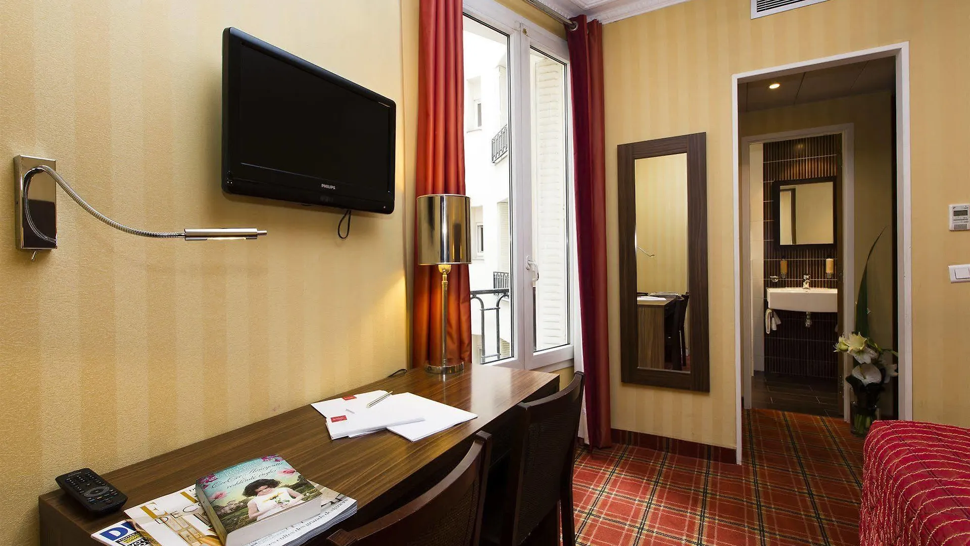 Hotel Brittany Paris