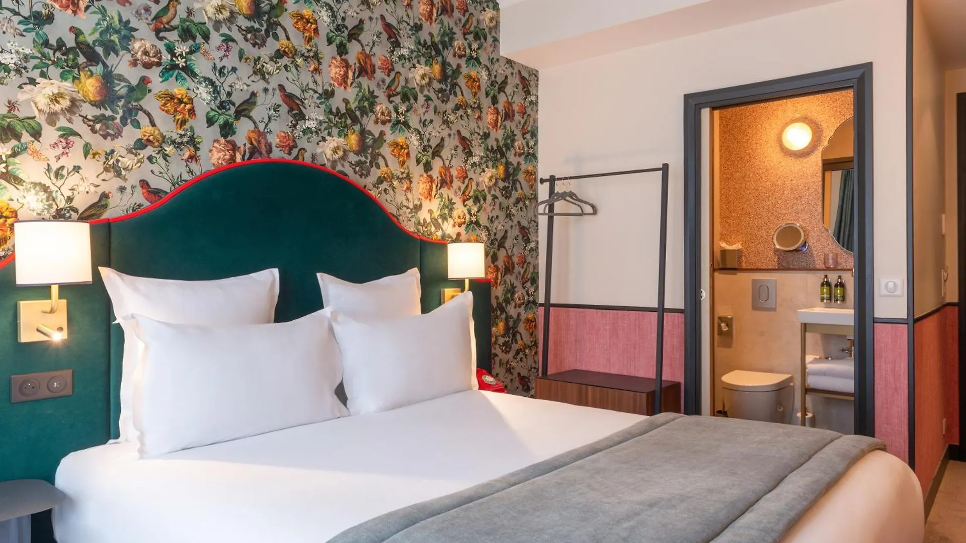 Hotel Brittany 3*
